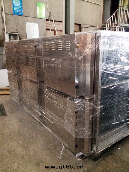 工业油(yóu)煙廢气(qì)治理(lǐ)