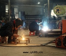 二(èr)保焊與(yǔ)电焊